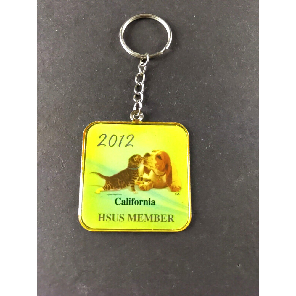 2012 California HSUS Member Keychain Beagle Kitten